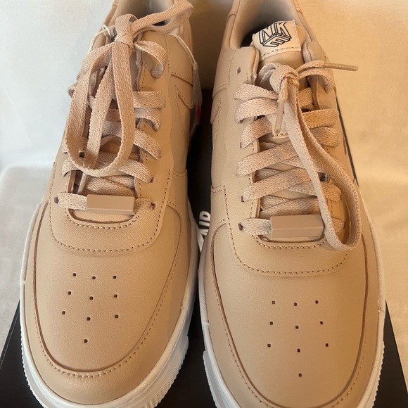 W AF-1 Pixel - Picture 4 of 11